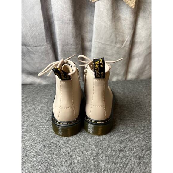 Dr. Martens 1460 Pascal Virginia Butter Yellow Kids Boots Size 13 - Picture 4 of 10